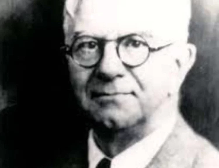 پدر کاردرمانی در دنیا | بنیانگذار رشته کاردرمانی چه کسی است؟