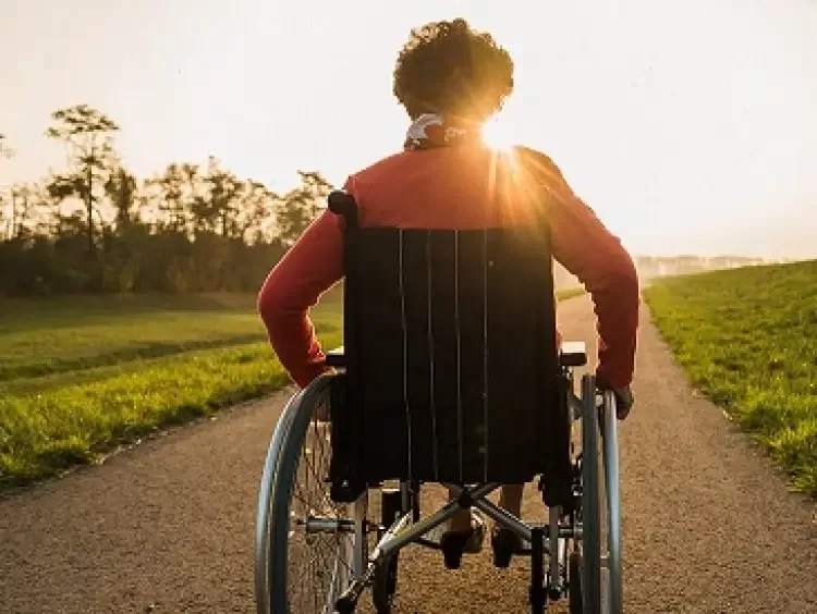 بیماری کره هانتینگتون چیست ؟ | کاردرمانی در بیماری هانتینگتون